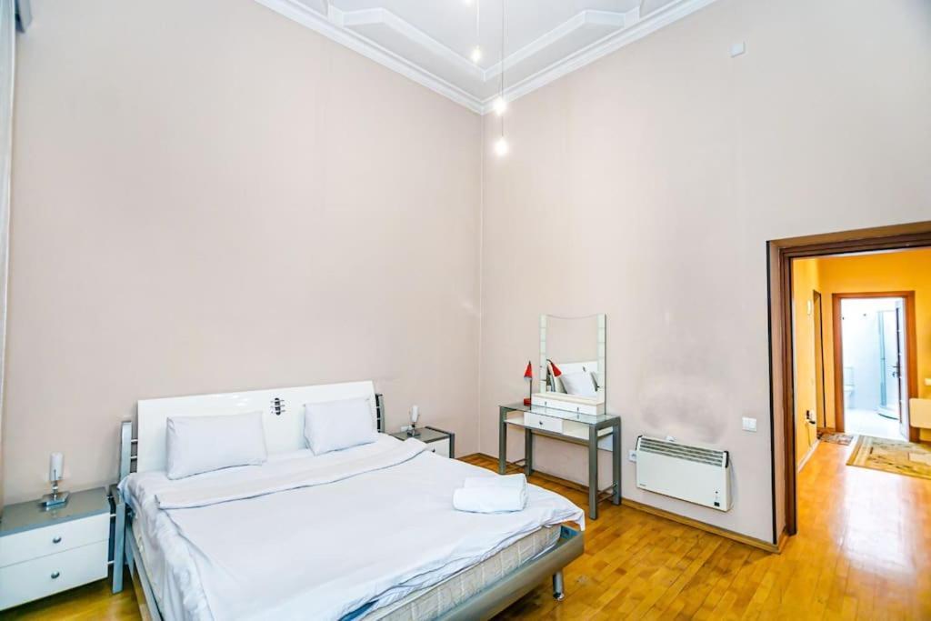 Apartment Azneft Meydani Baku Eksteriør bilde